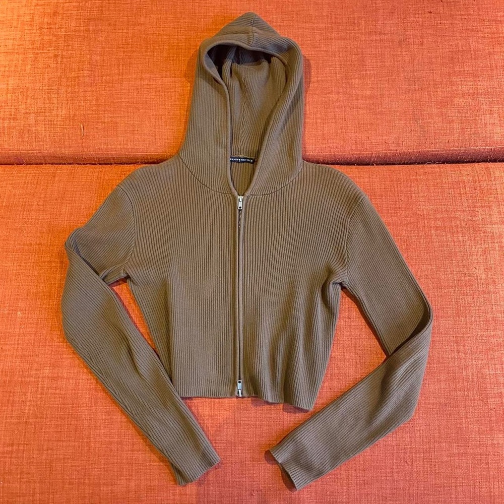 Brandy Melville Arden Hoodie Brown Zip Up Cropped Long Sleeve Sweater John Galt